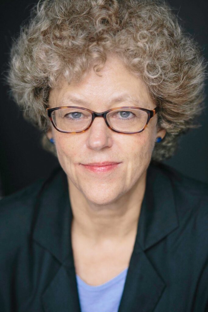 Leslie Kean